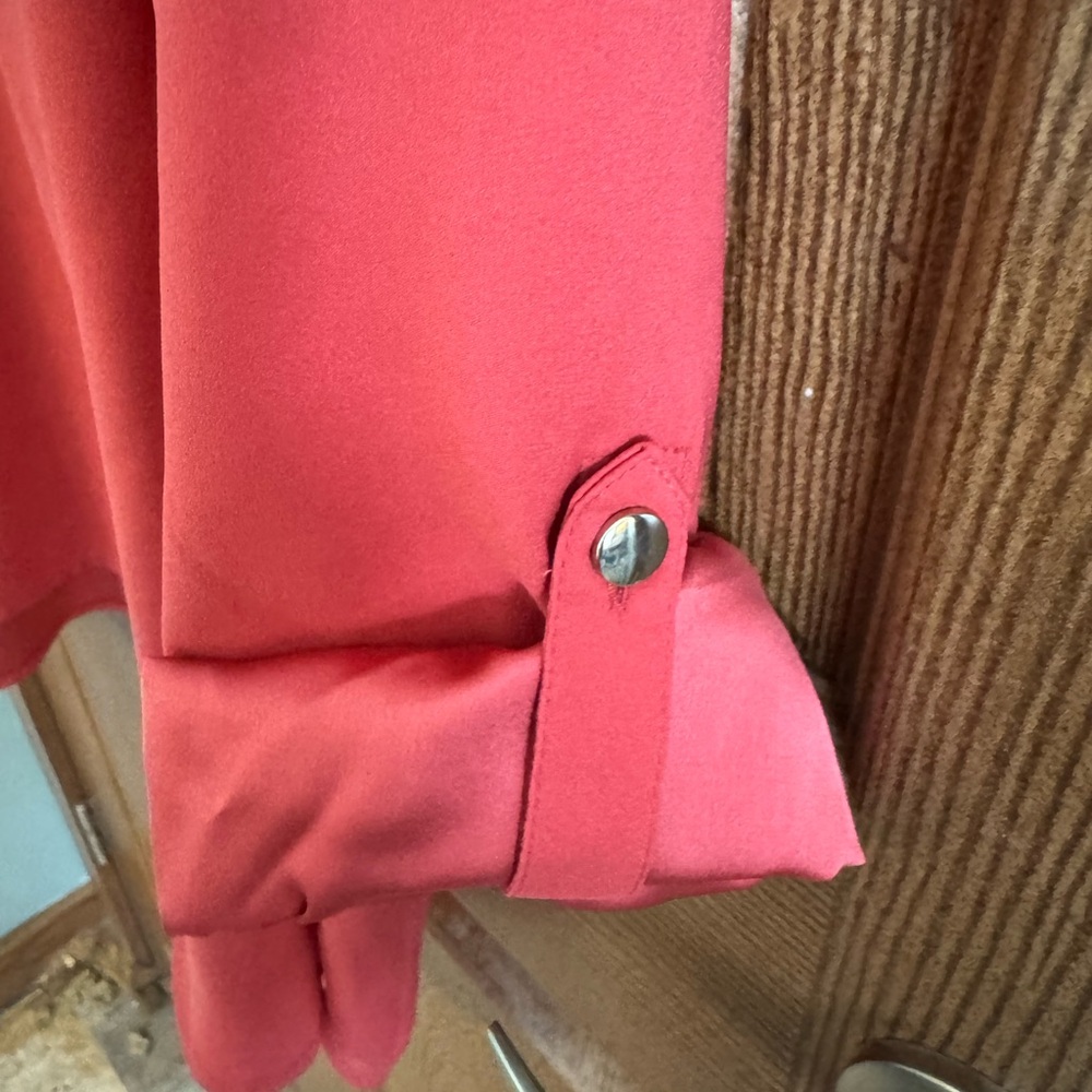 Ann Taylor XL Coral Pink V-Neck Roll Tab Sleeve Blouse - Picture 3 of 4